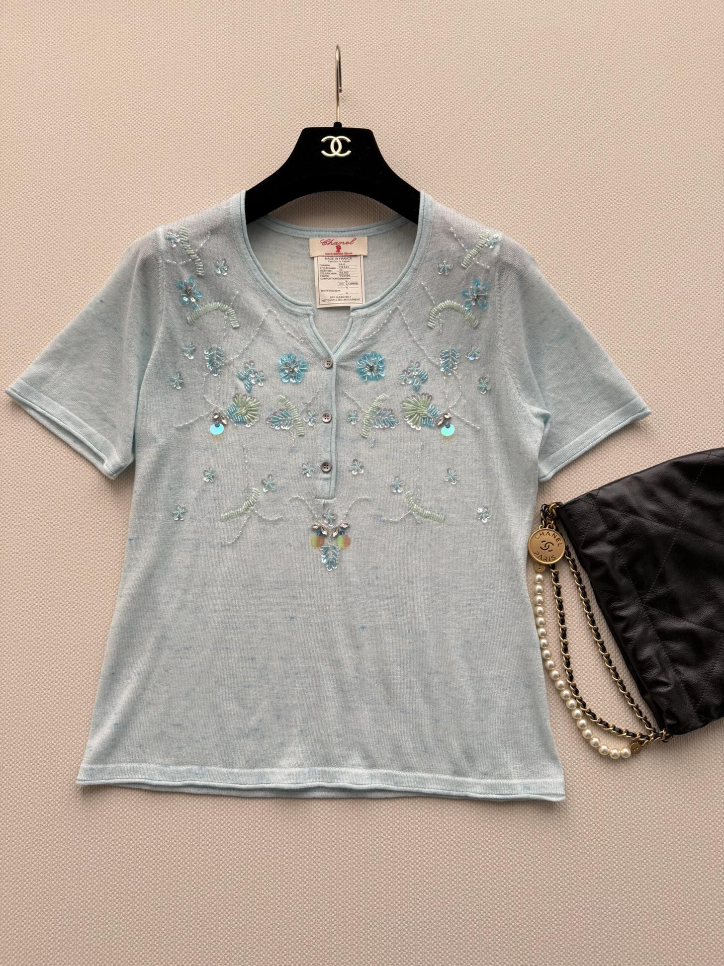 Women's short sleeves